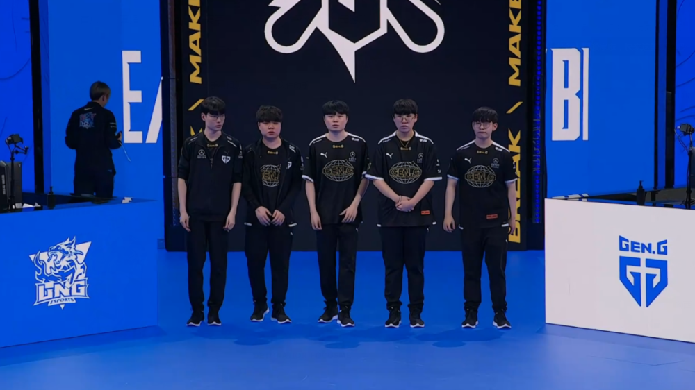 且弯道视野 且弯道视野